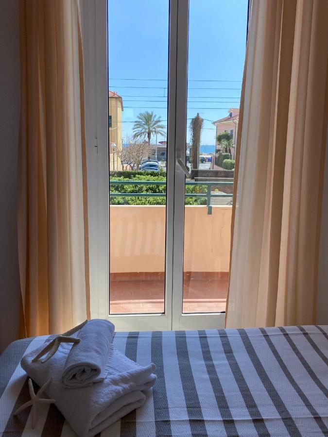 Hotel Villa Paolina Pietra Ligure Esterno foto