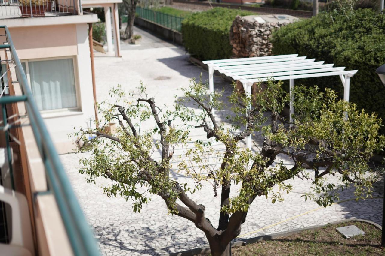 Hotel Villa Paolina Pietra Ligure Esterno foto