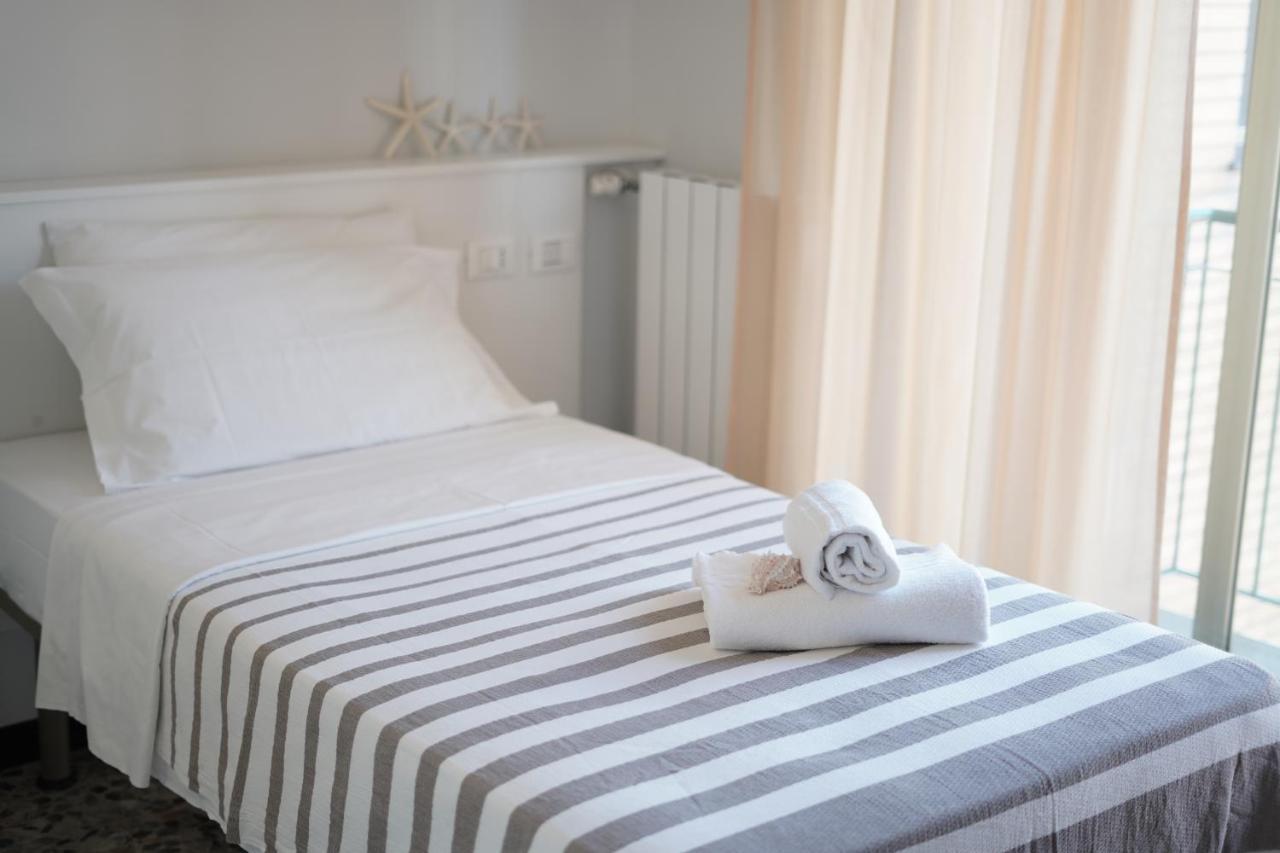 Hotel Villa Paolina Pietra Ligure Esterno foto