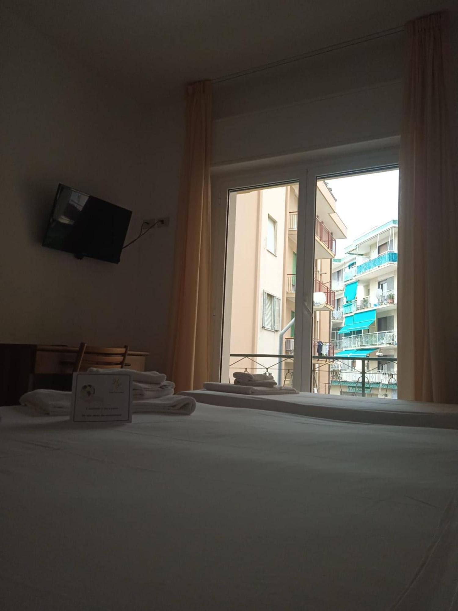 Hotel Villa Paolina Pietra Ligure Esterno foto