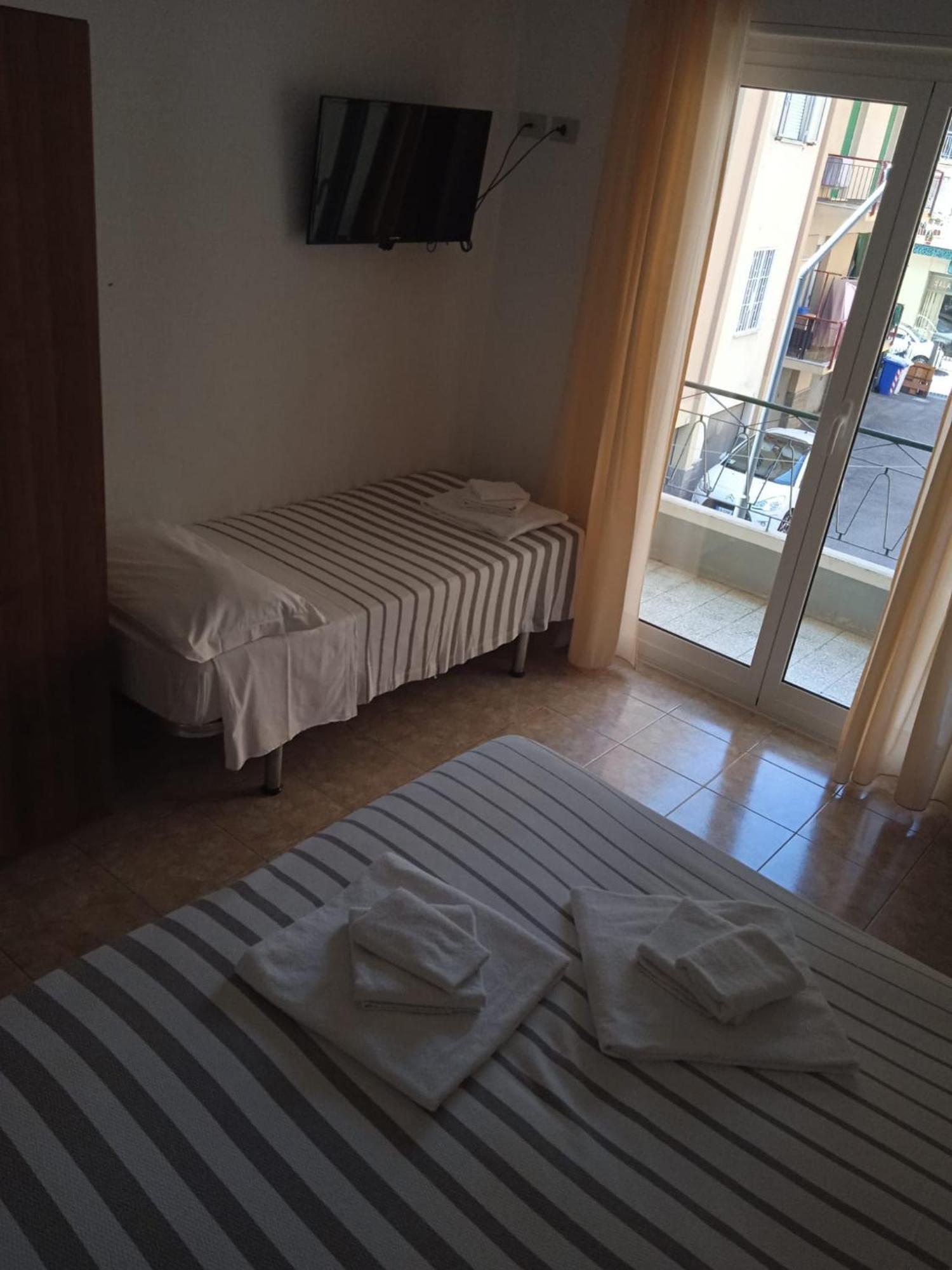 Hotel Villa Paolina Pietra Ligure Esterno foto