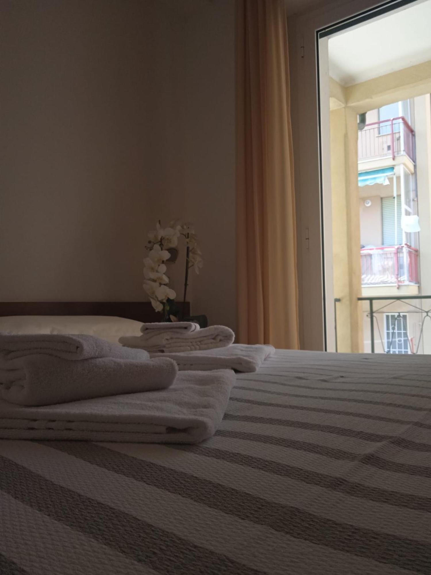 Hotel Villa Paolina Pietra Ligure Esterno foto