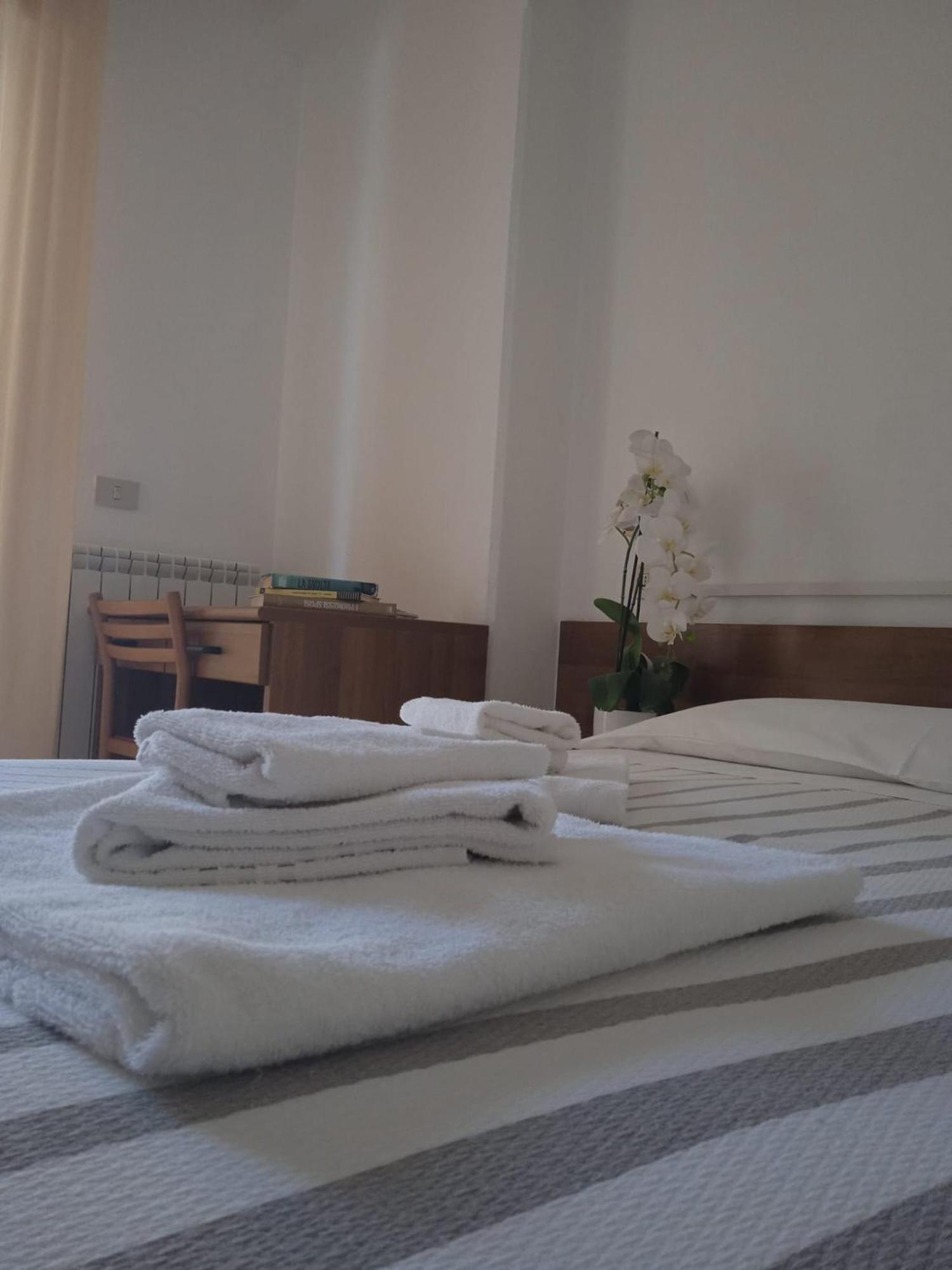 Hotel Villa Paolina Pietra Ligure Esterno foto