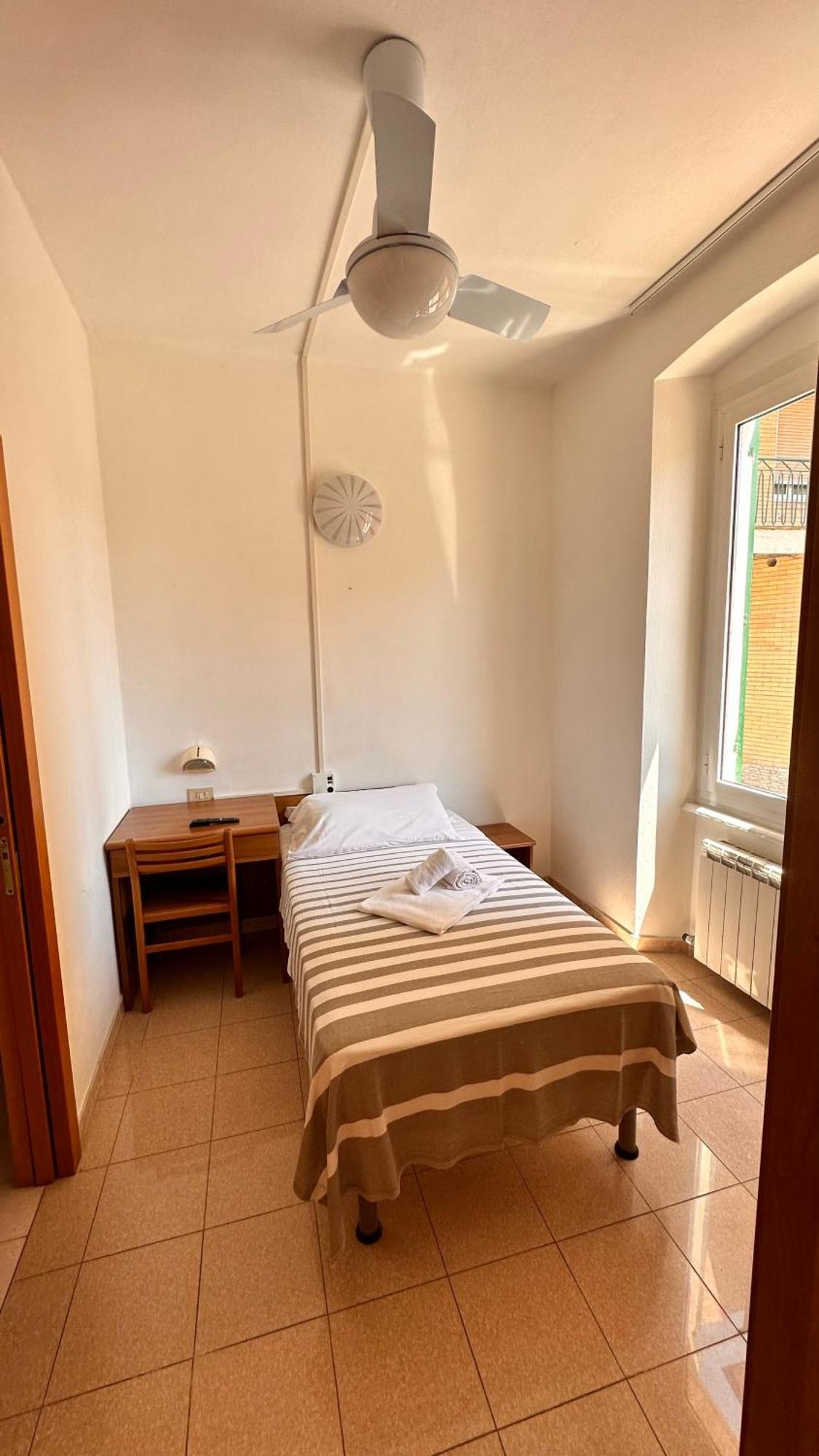Hotel Villa Paolina Pietra Ligure Esterno foto