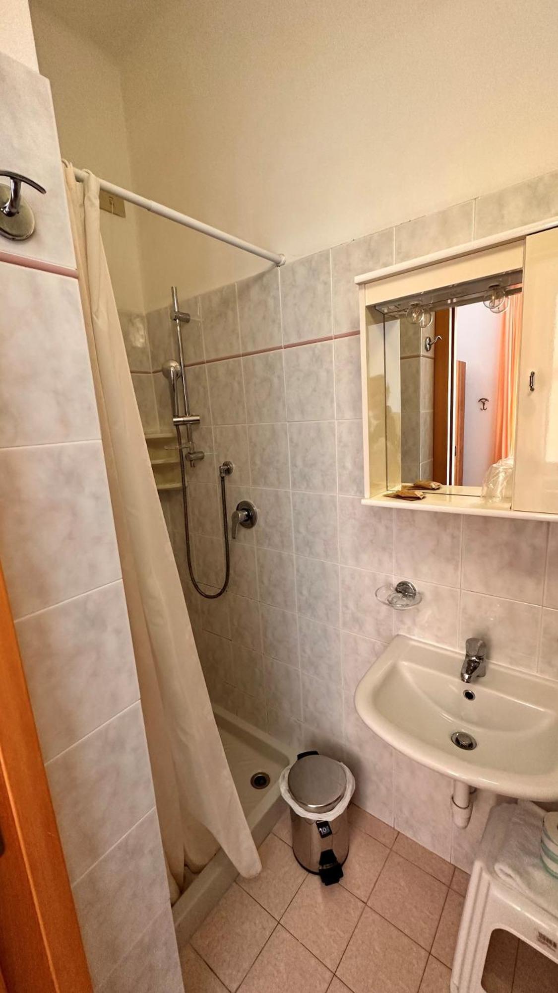 Hotel Villa Paolina Pietra Ligure Esterno foto