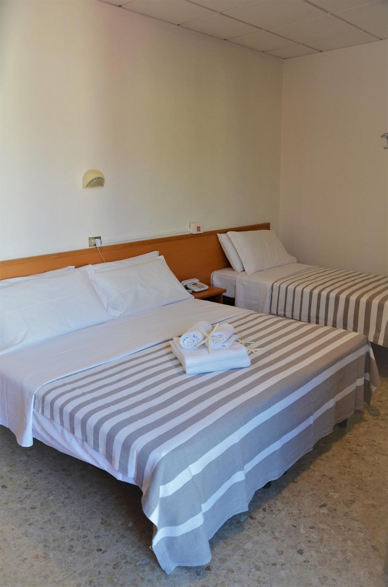 Hotel Villa Paolina Pietra Ligure Esterno foto