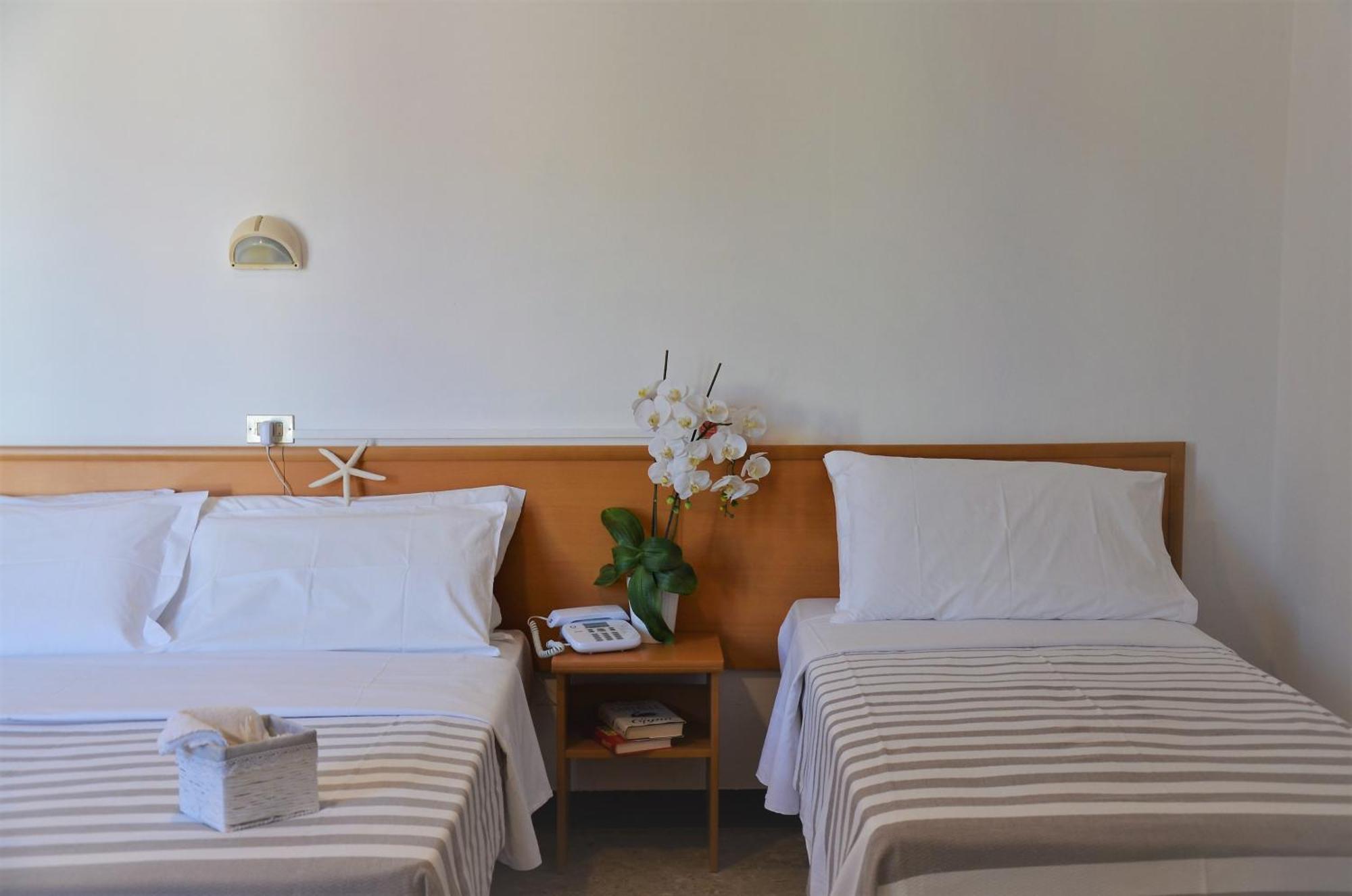Hotel Villa Paolina Pietra Ligure Esterno foto