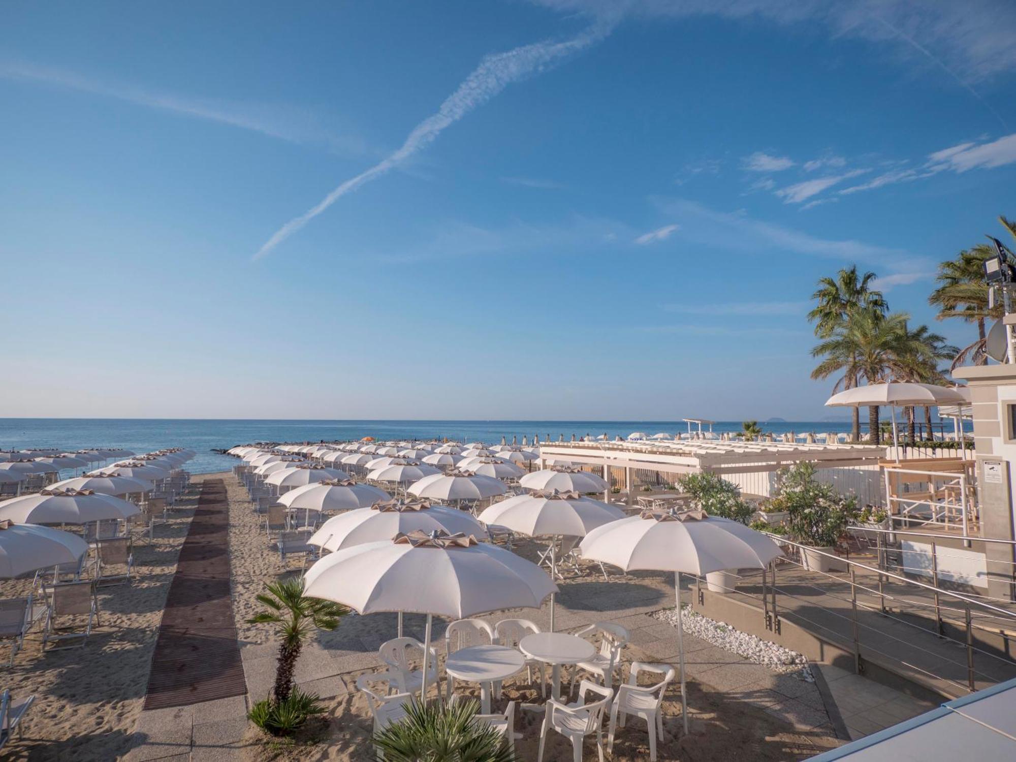 Hotel Villa Paolina Pietra Ligure Esterno foto
